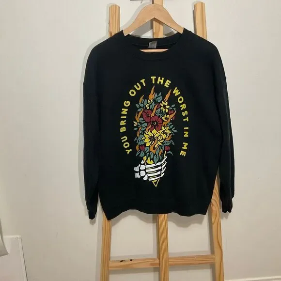 Black crewneck graphic sweater “you bring the worst out of me” size large - Picture 1 of 7